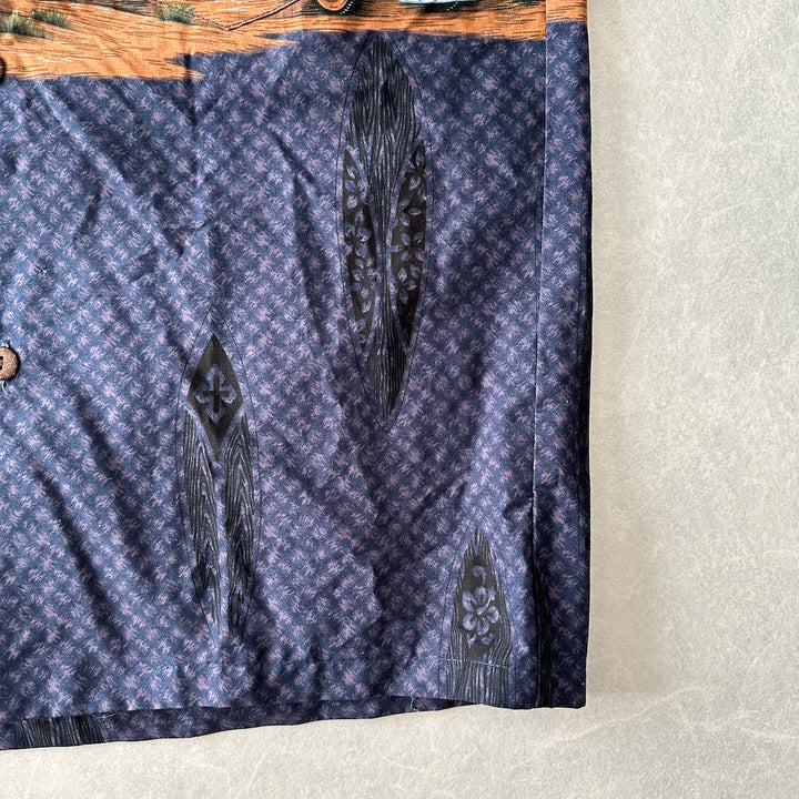 ヴィンテージ風ハワイアンサーフ柄半袖シャツ 総柄 S 古着 メンズ