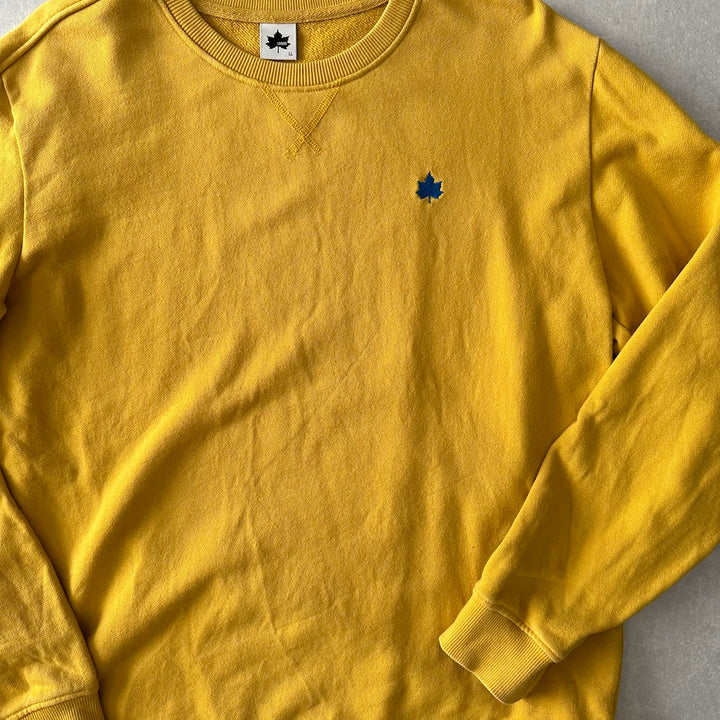 【LOGOS】ワンポイント刺繍クルーネックアウトドアスウェット イエロー LL 古着 メンズ