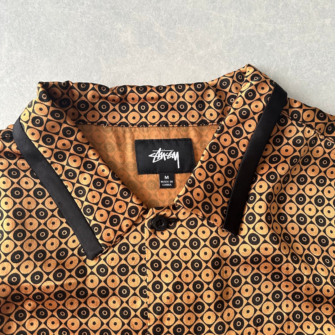 【STUSSY】モノグラム風グラフィカル総柄シャツ 総柄 M 古着 メンズ