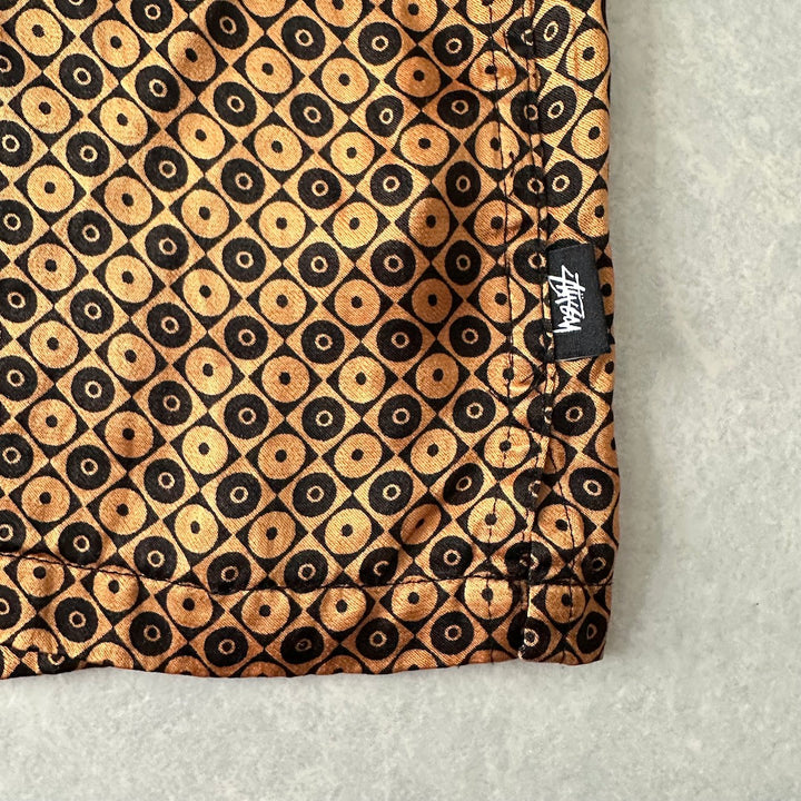 【STUSSY】モノグラム風グラフィカル総柄シャツ 総柄 M 古着 メンズ