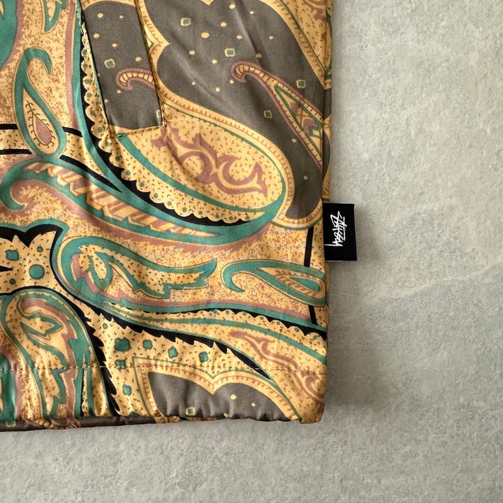 【STUSSY】ペイズリー柄グラフィックジャケット 総柄 L 古着 メンズ