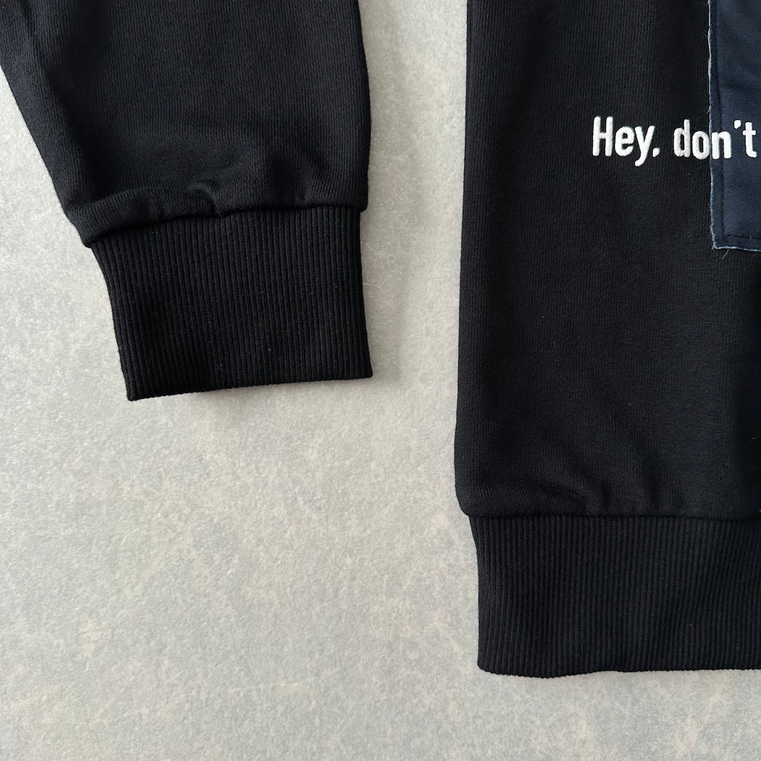 フォトプリントクルーネックプルオーバースウェット ブラック M 古着 メンズ