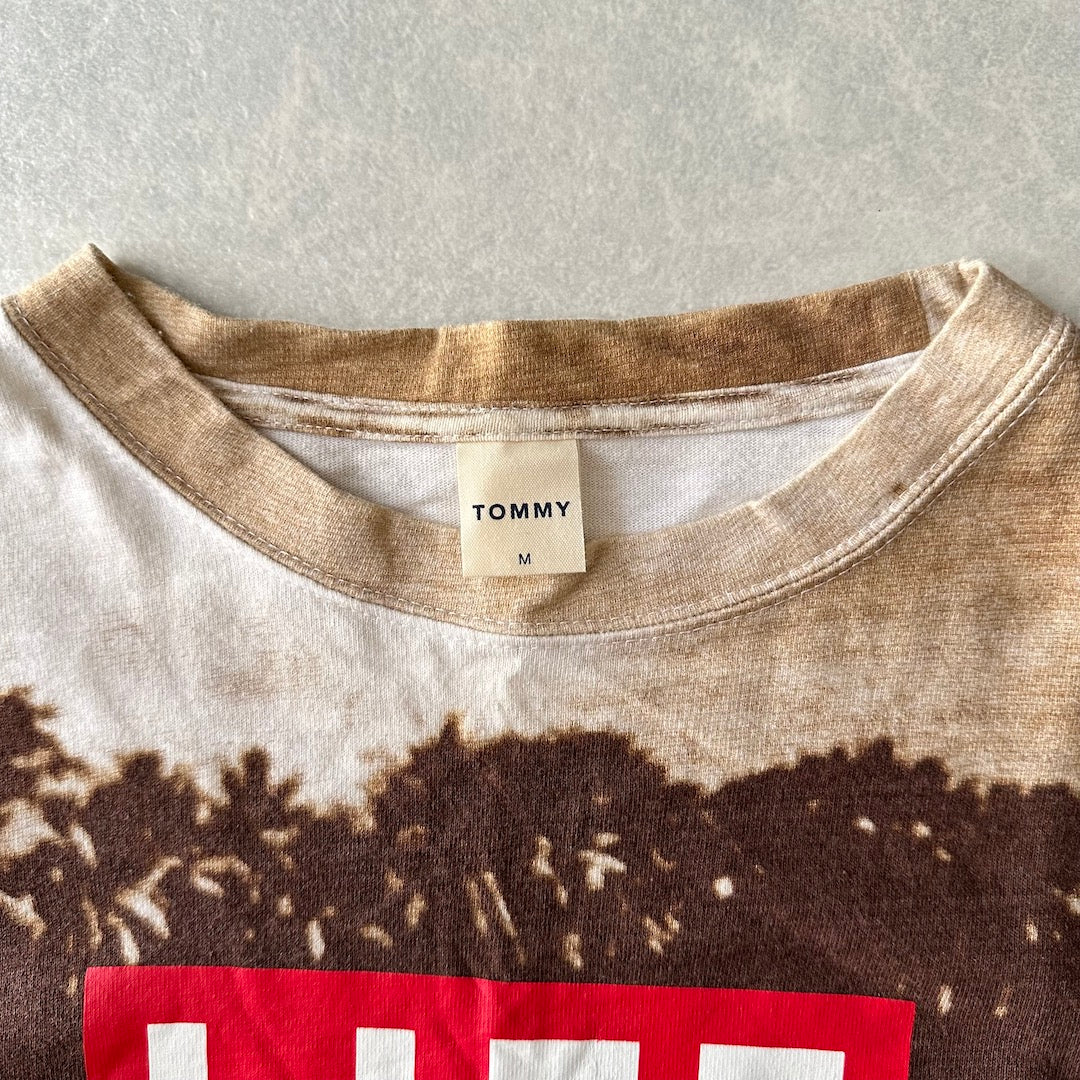 【TOMMY】LIFEビーチ柄プリント半袖Tシャツ 総柄 M 古着 メンズ
