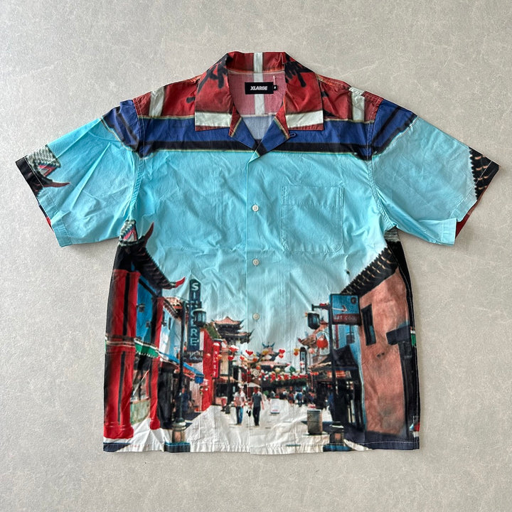 【XLARGE】未使用品 異国柄プリント半袖開襟シャツ 総柄 M 古着 メンズ