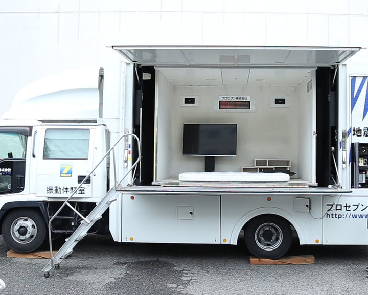 壁寄せテレビスタンド ロースイングタイプ【SWAT-L】